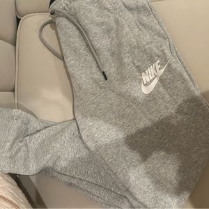Nike Sweatpants